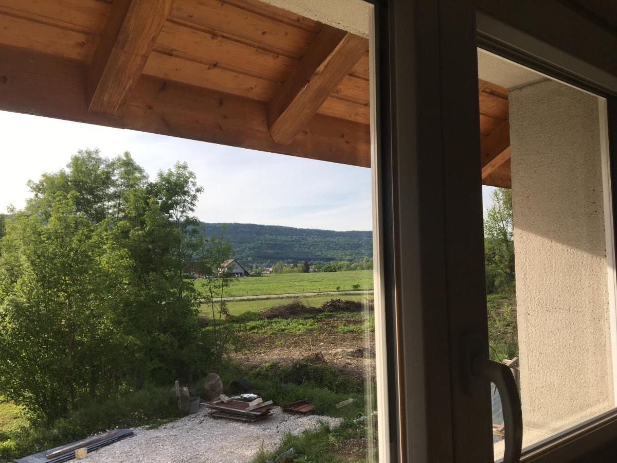 Gite L'Atelier De Tournerie Montigny-sur-l'Ain Eksteriør bilde